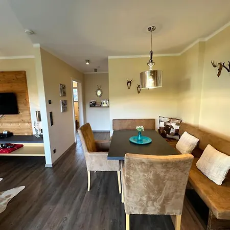 アパート Residenz Max Mit Eigenem Garten In Seefeld