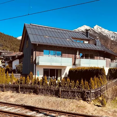 Residenz Max Mit Eigenem Garten In Seefeld アパート ゼーフェルト・イン・チロル