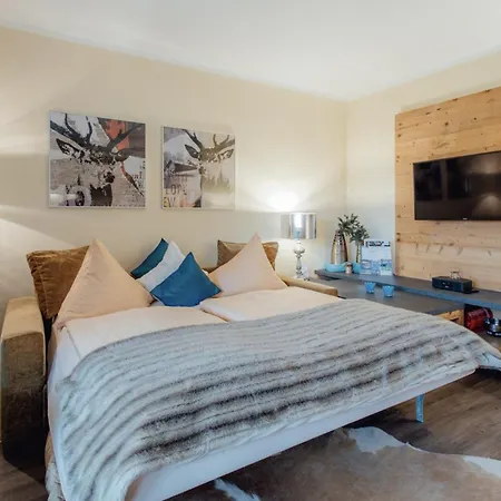 Residenz Max Mit Eigenem Garten In Seefeld アパート ゼーフェルト・イン・チロル